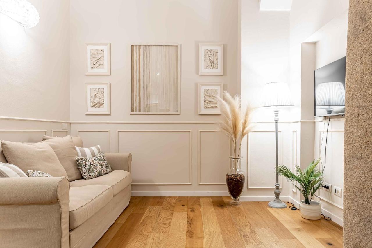 Casa Colonna Romantic Apartment Corso Di Porta Ticinese Milan Bagian luar foto