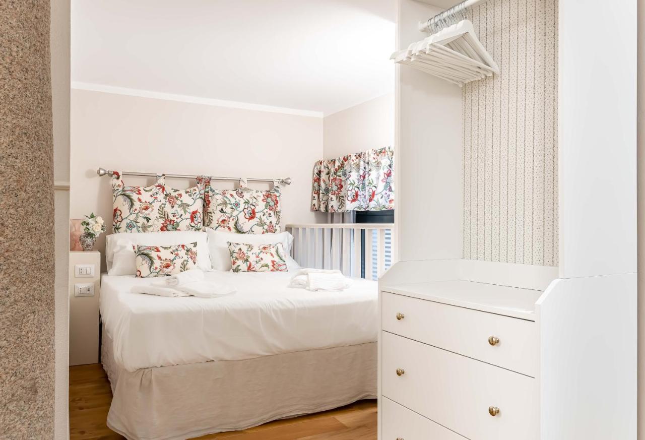 Casa Colonna Romantic Apartment Corso Di Porta Ticinese Milan Bagian luar foto