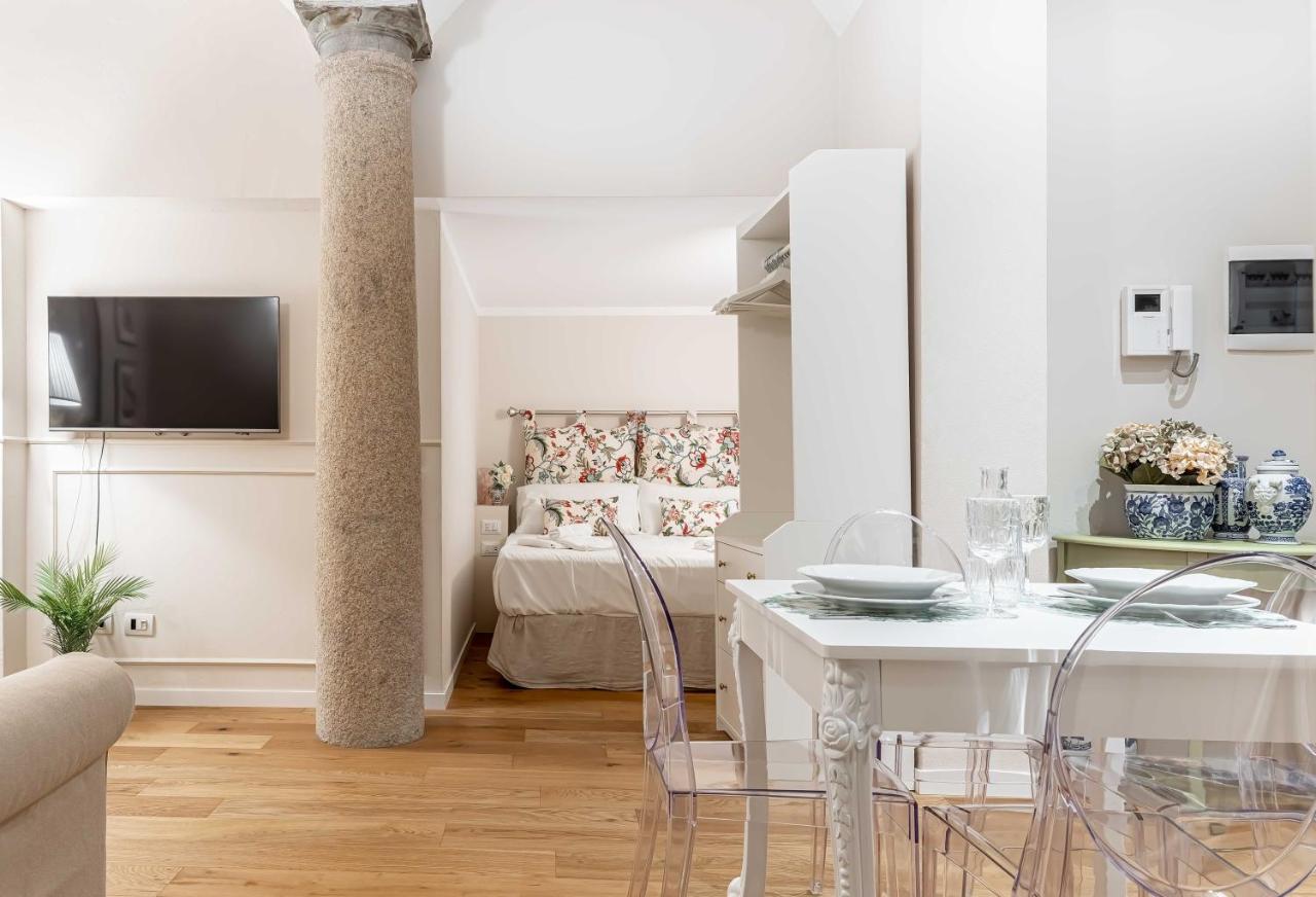 Casa Colonna Romantic Apartment Corso Di Porta Ticinese Milan Bagian luar foto